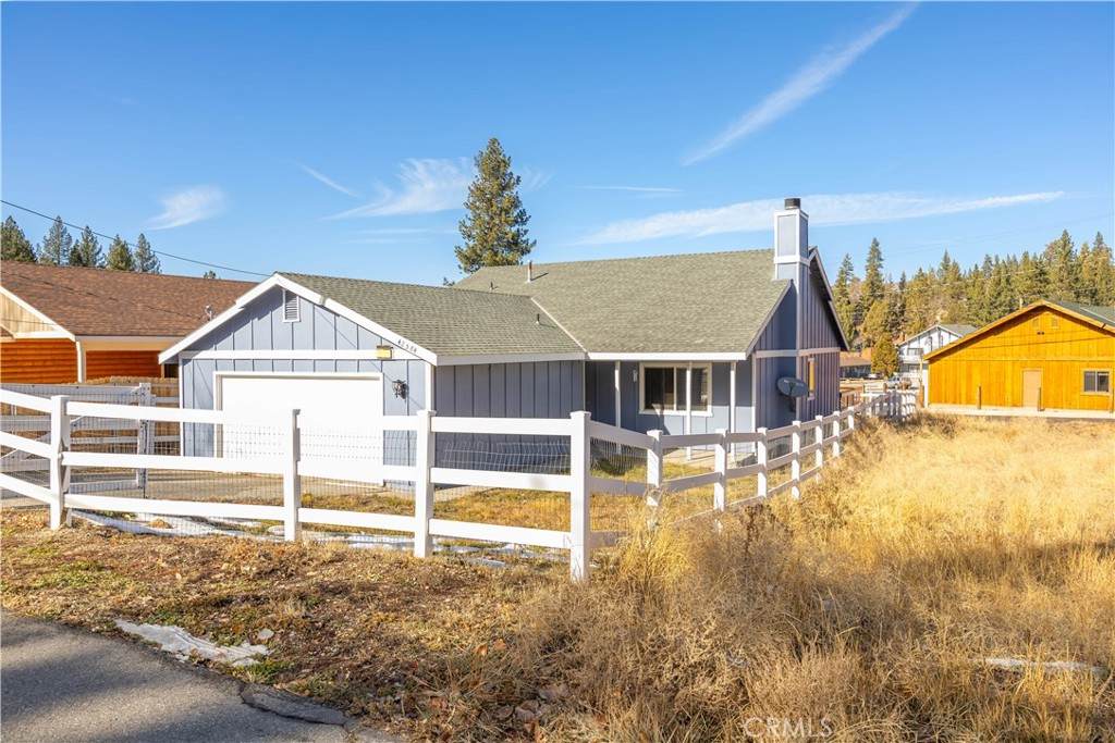 42584 Falcon Avenue - Photo 1