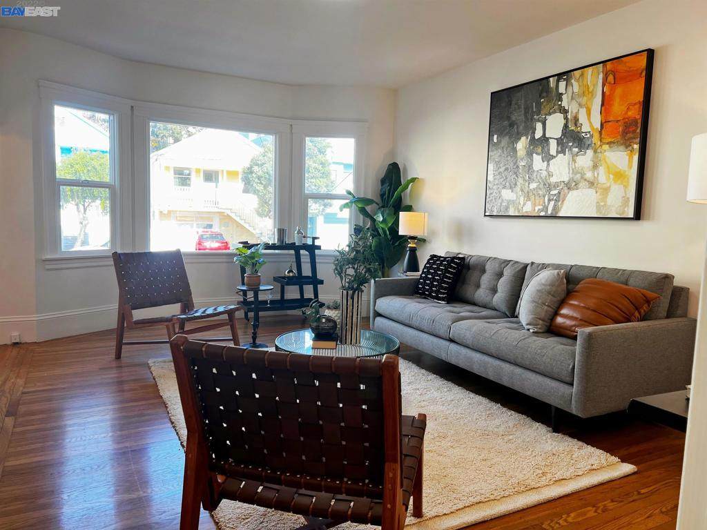 131 Hearst Ave - Photo 1