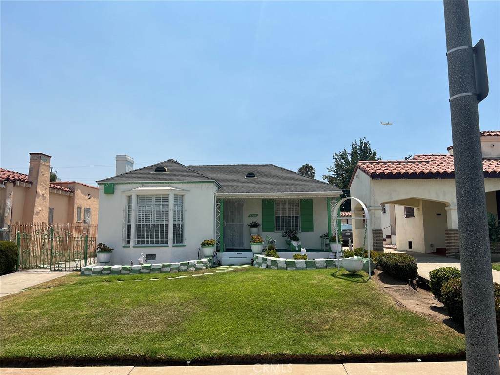 3206 78th Street - Photo 1