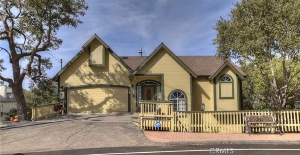 1238 Brentwood Drive - Photo 1