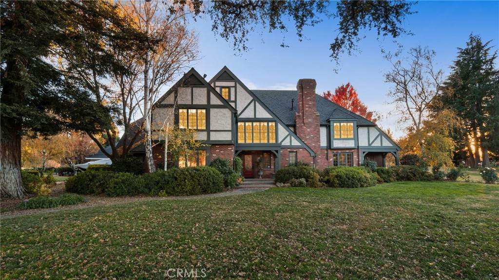 10 Fairway Drive - Photo 1