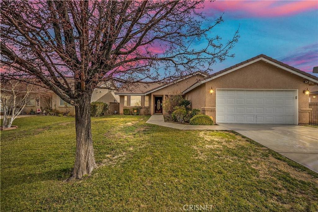 43732 5th Street - Photo 1