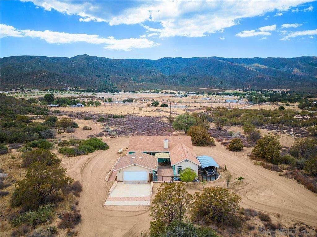 27071 Chihuahua Valley Rd - Photo 1