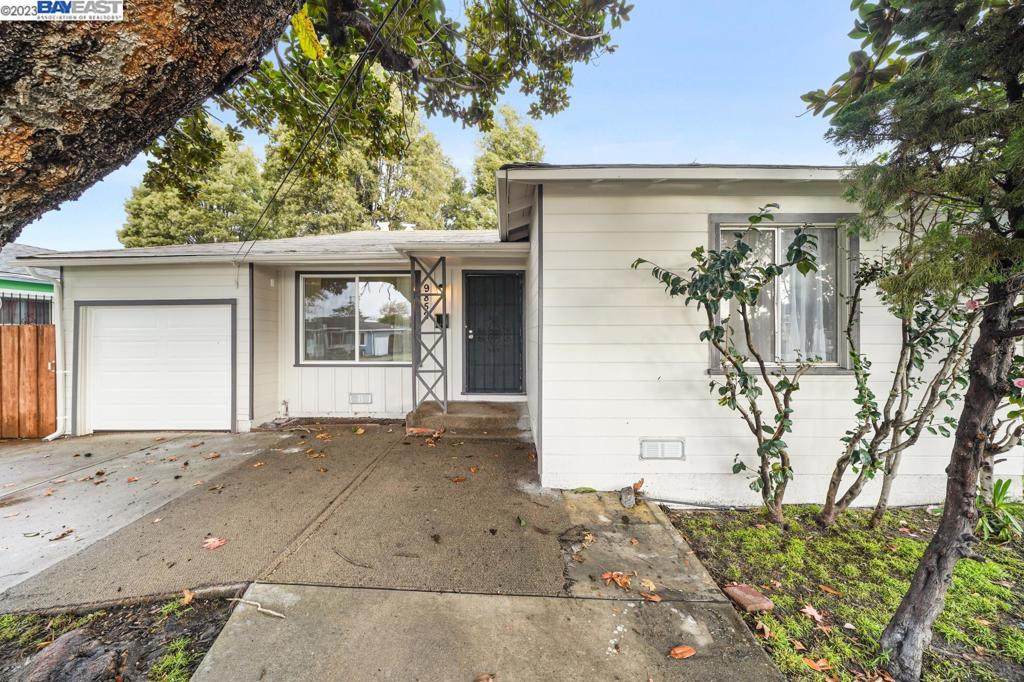 9852 Maddux Dr - Photo 1