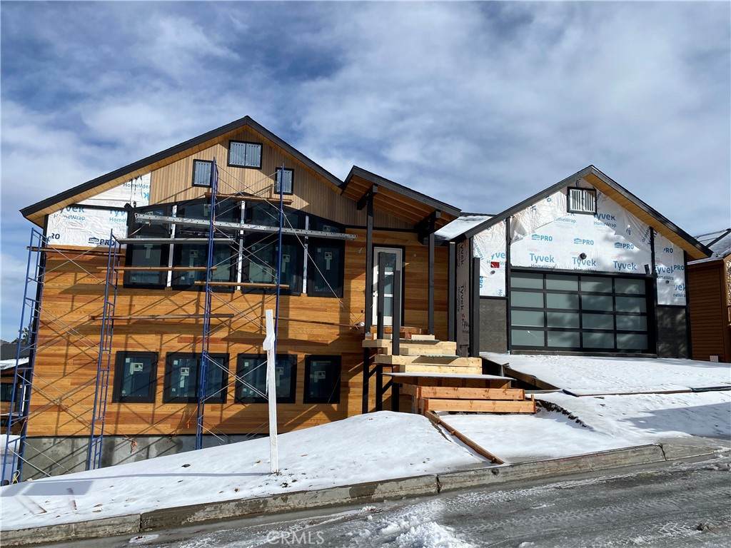 405 Glenwood - Photo 1
