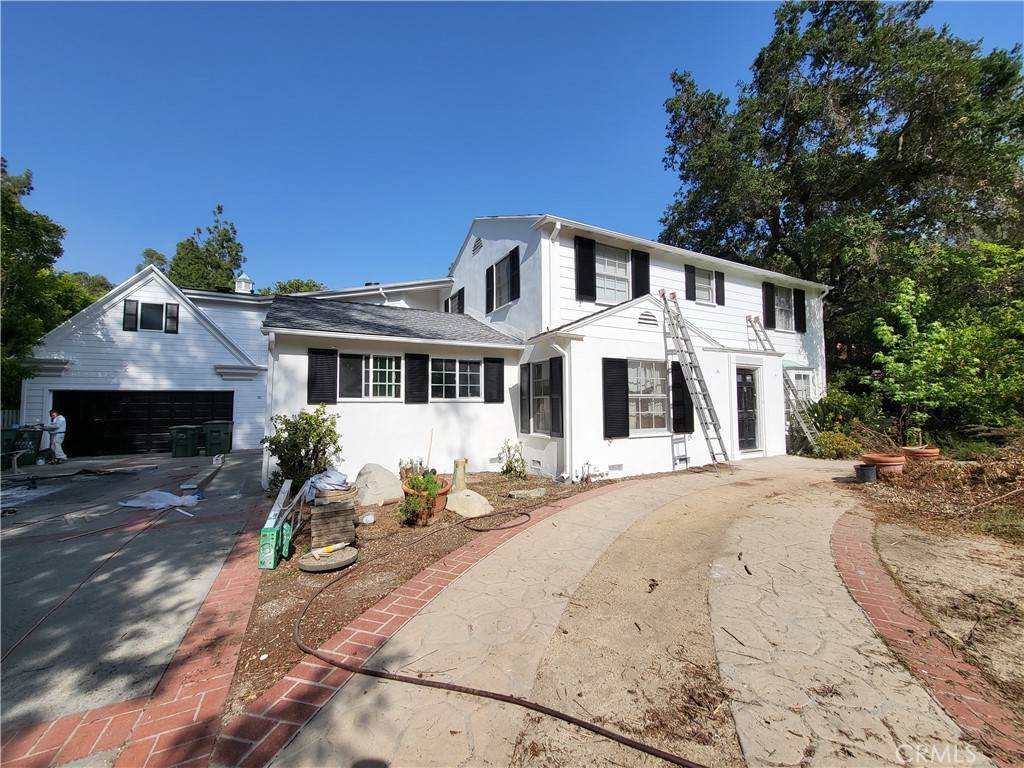 1230 Wellington Ave - Photo 1