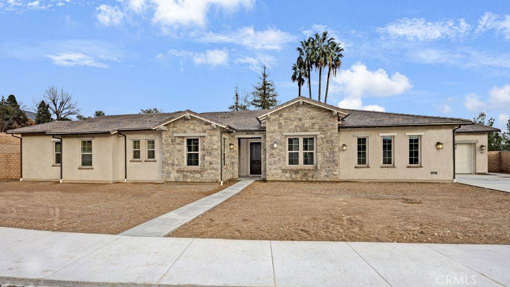 412 Conway Court - Photo 1