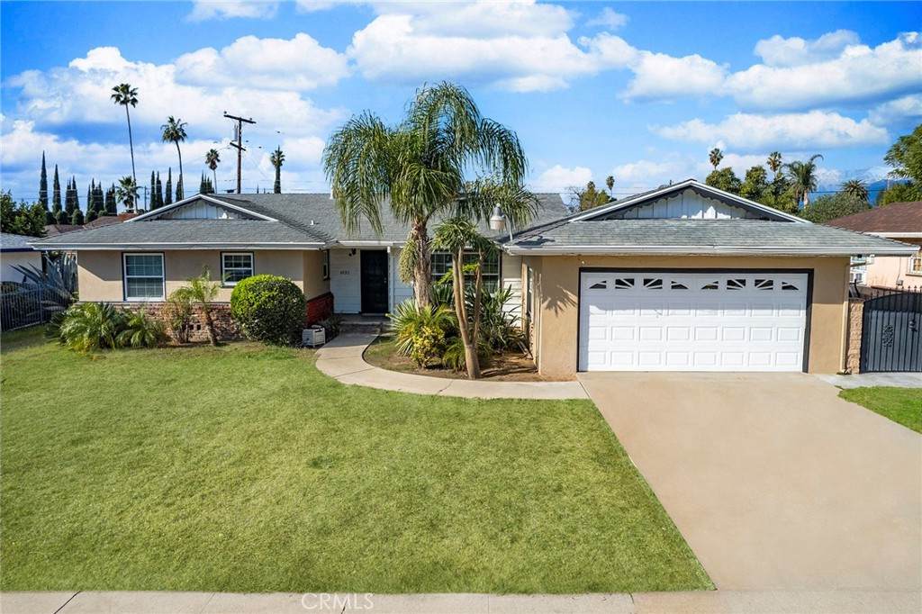 1032 Sycamore Avenue - Photo 1