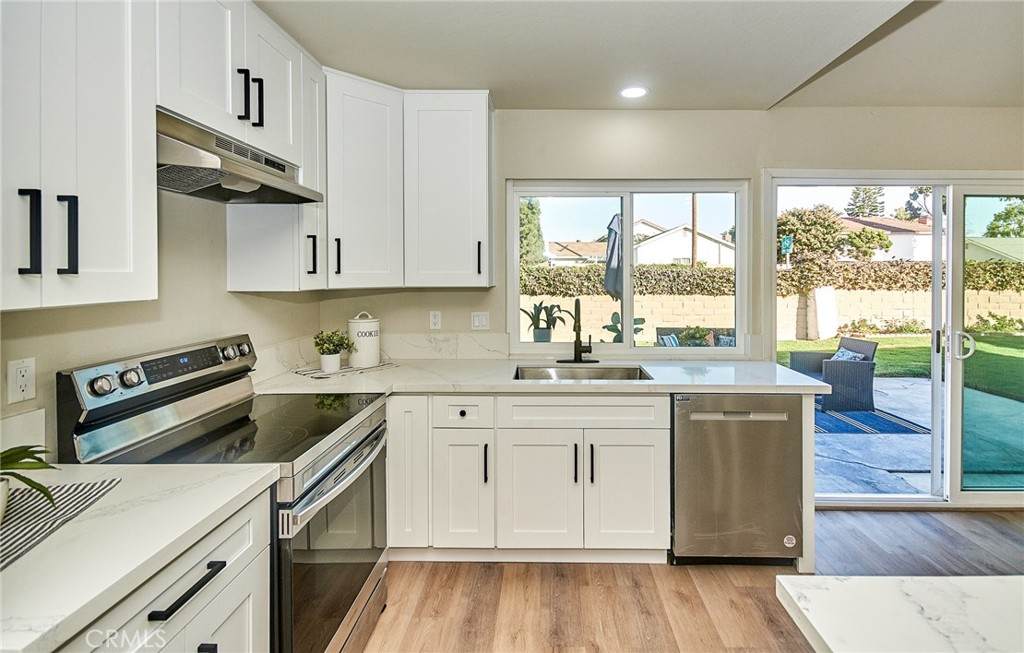 17018 Maurice Avenue - Photo 1