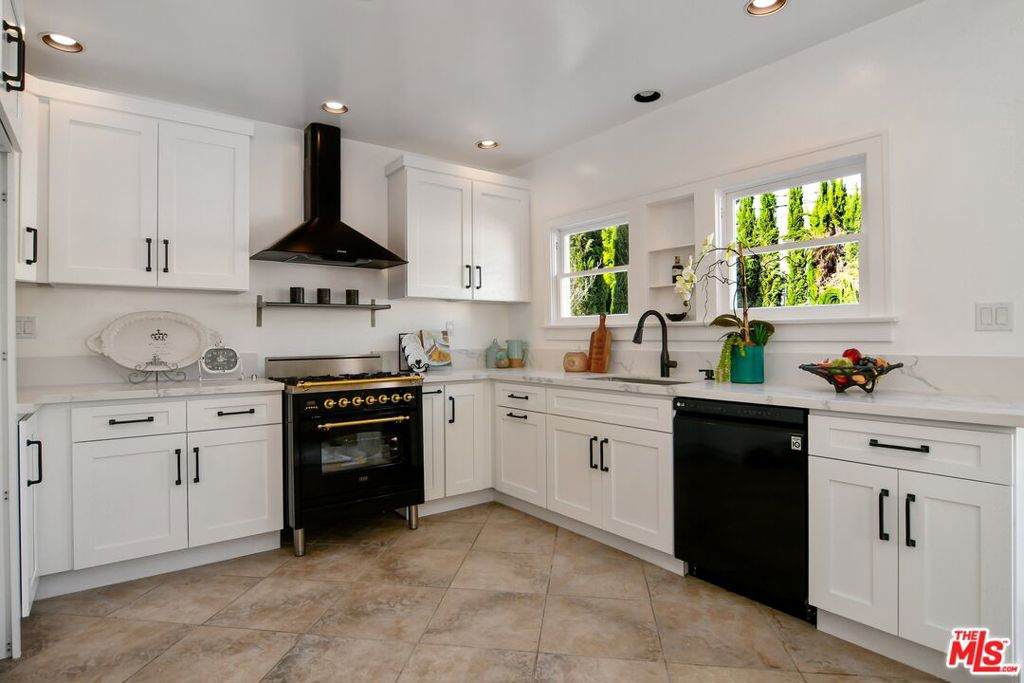 2439 Heliotrope Drive - Photo 1