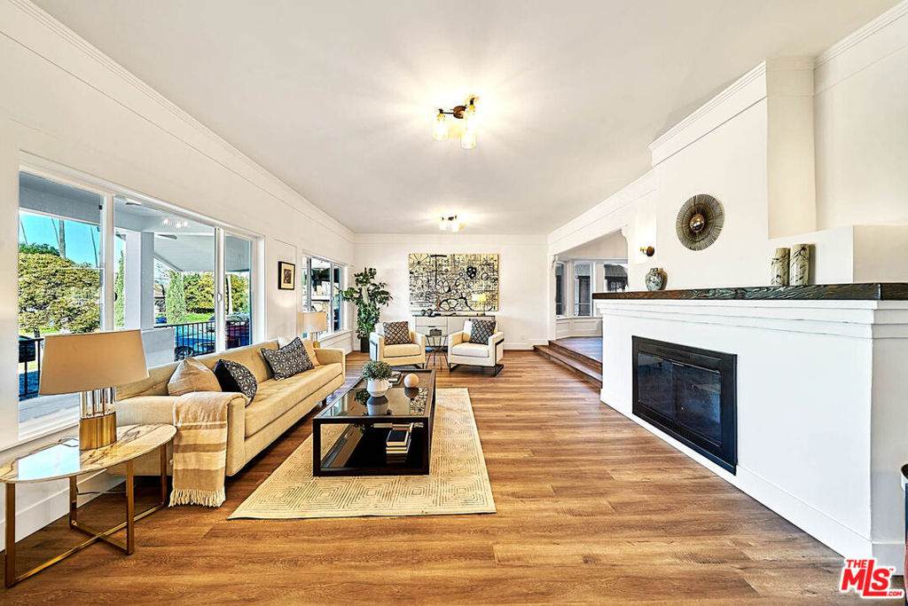 224 Ardmore Avenue - Photo 1