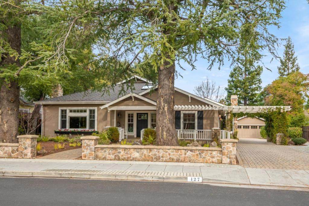 127 Harding Avenue - Photo 1
