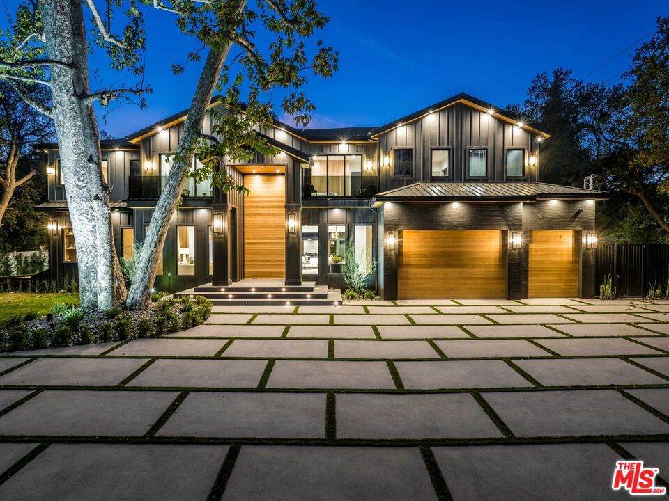 4565 Encino Avenue - Photo 1