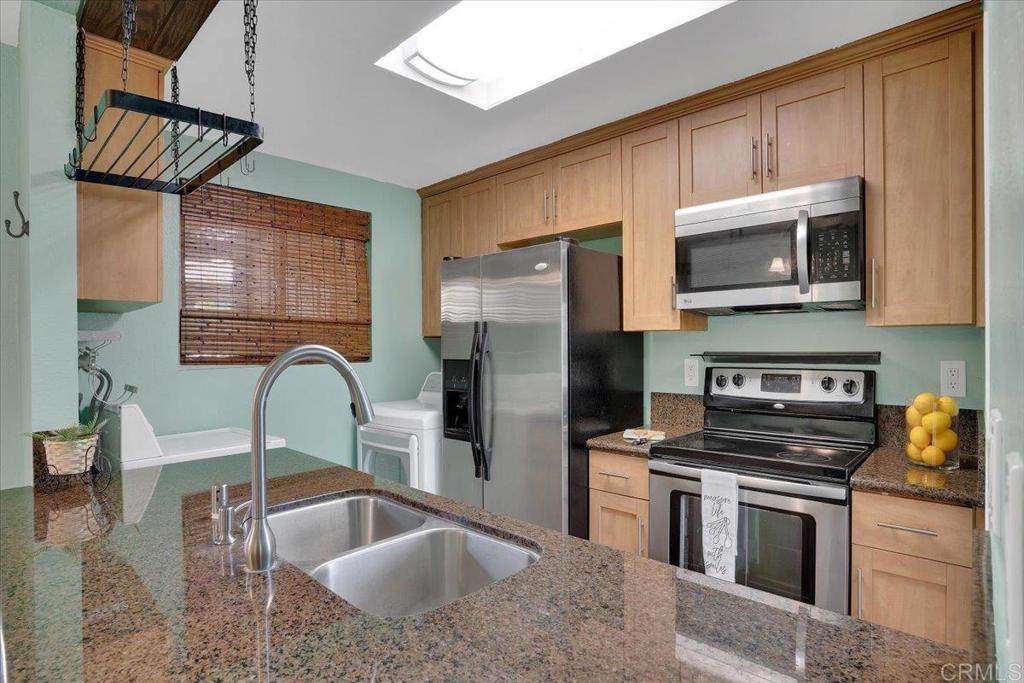 9543 Cottonwood Avenue - Photo 1