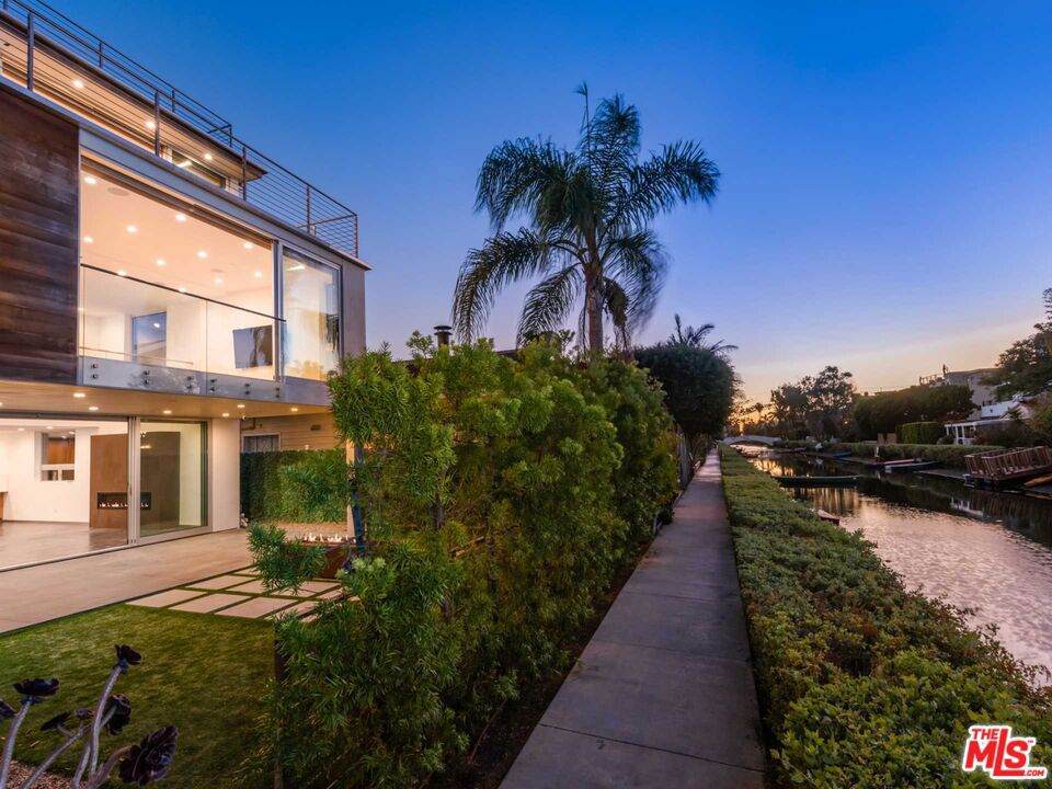 450 Sherman Canal - Photo 1