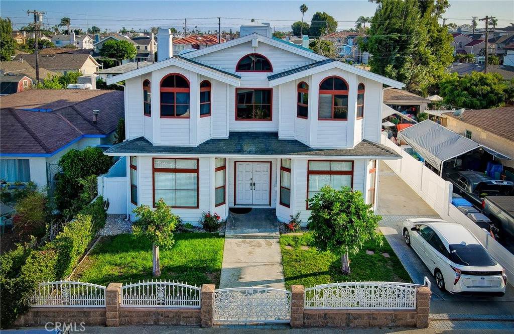 2216 Robinson Street - Photo 1