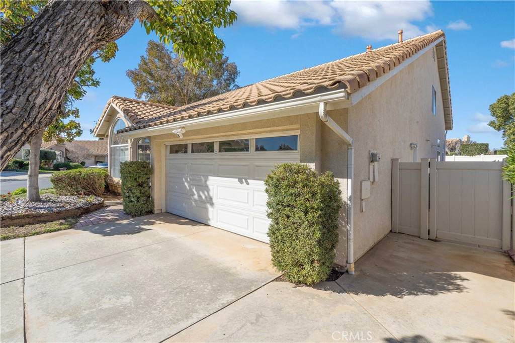 5109 Pinehurst Drive - Photo 1