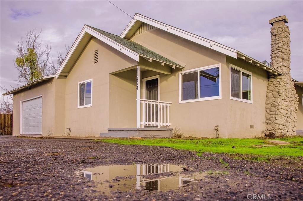 11954 Pioneer Avenue - Photo 1