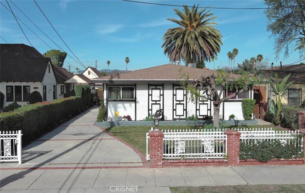 11845 Kittridge Street - Photo 1