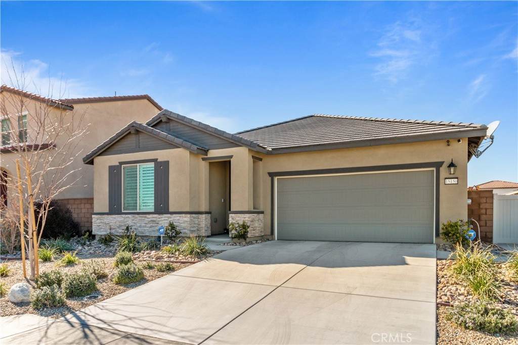 15150 Onyx Road - Photo 1