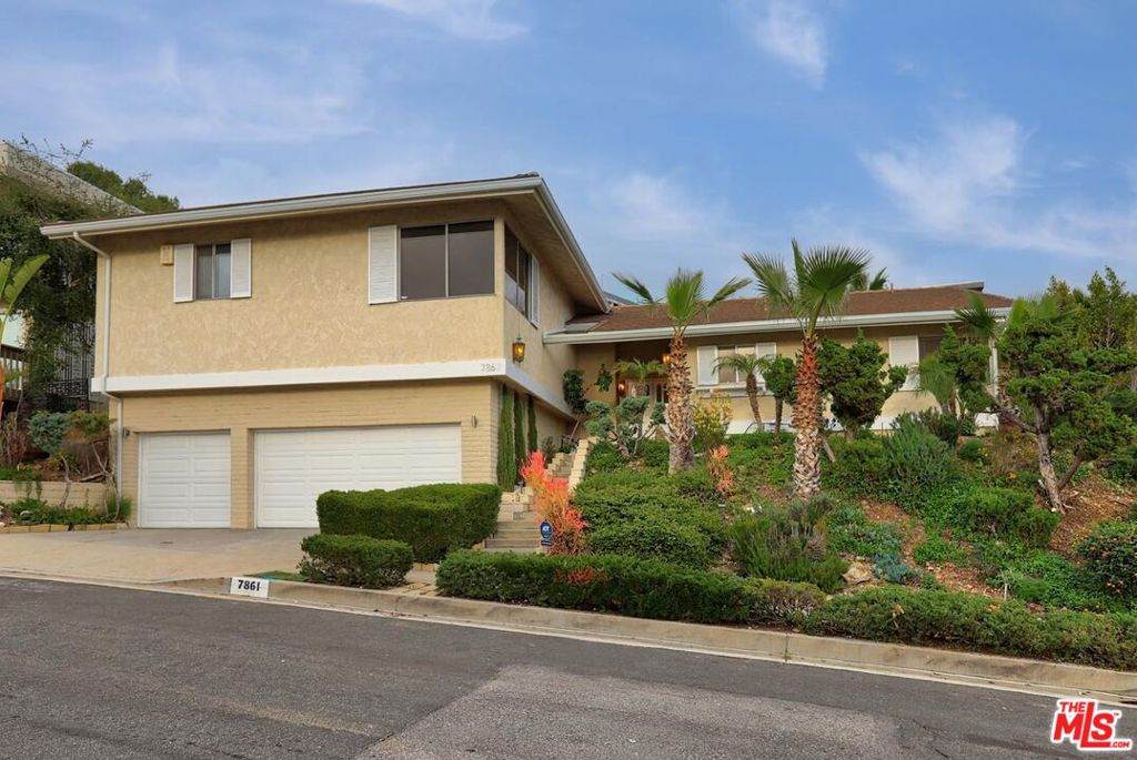 7861 Oceanus Drive - Photo 1
