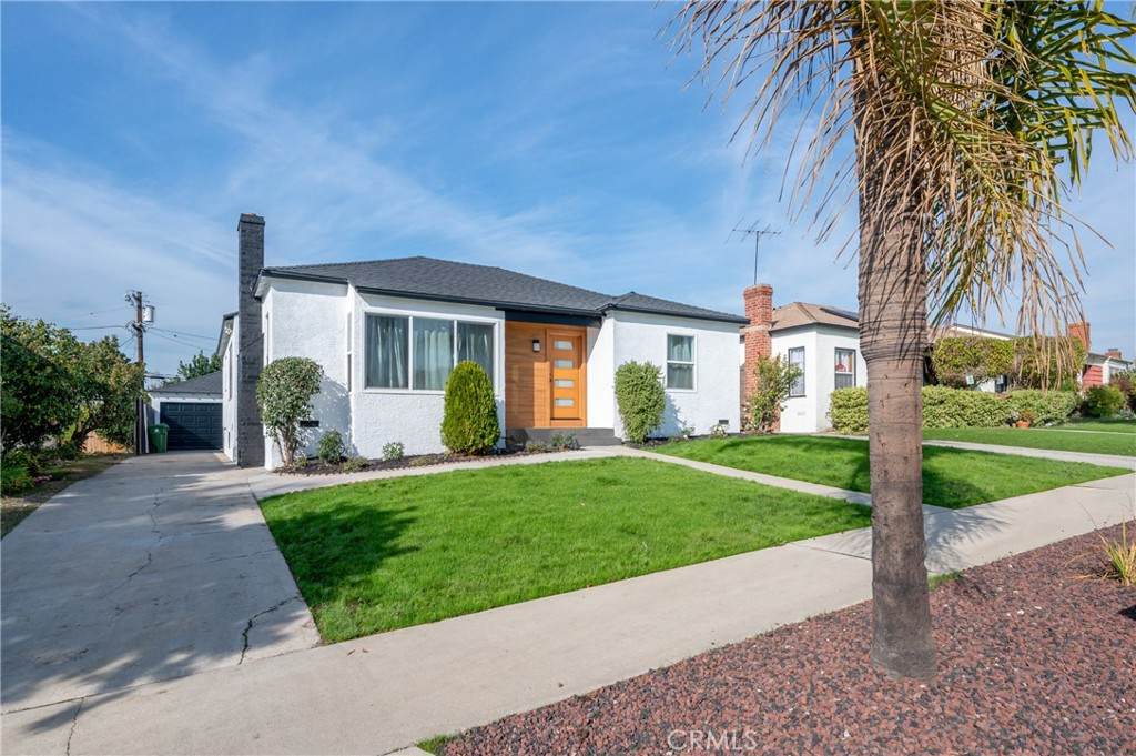 3539 Cochran Avenue - Photo 1