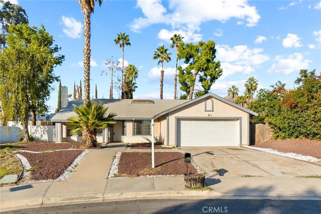 25042 Quebrada Court - Photo 1
