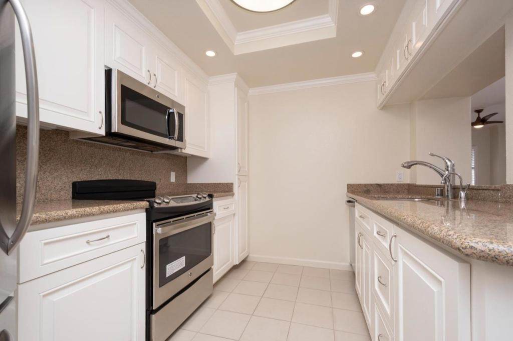1 Baldwin Avenue - Photo 1