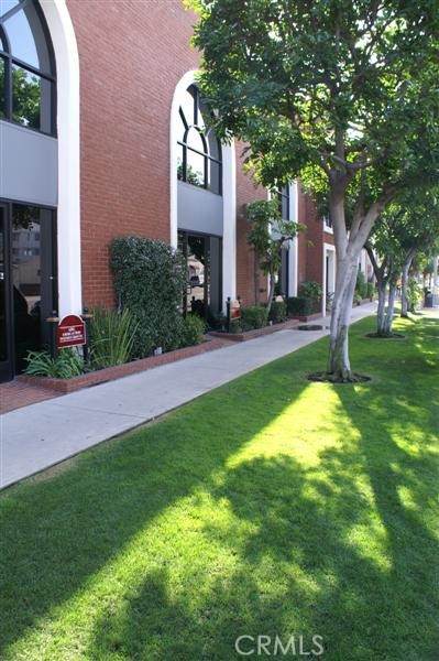 4000 Long Beach Blvd - Photo 1