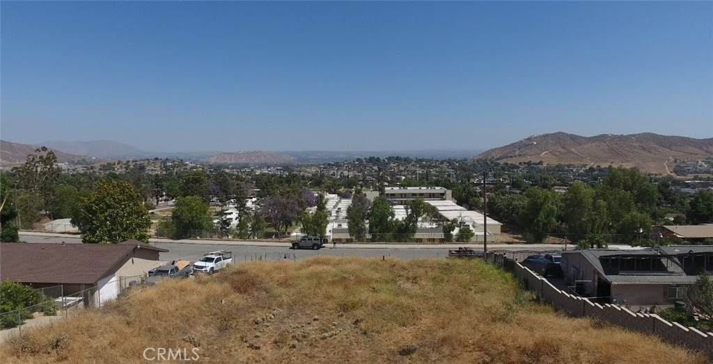 3829 Scenic Drive - Photo 1