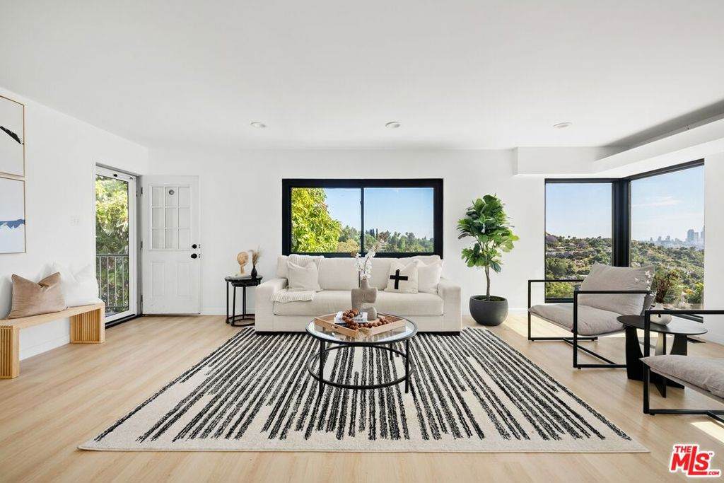 4000 Paige Street - Photo 1