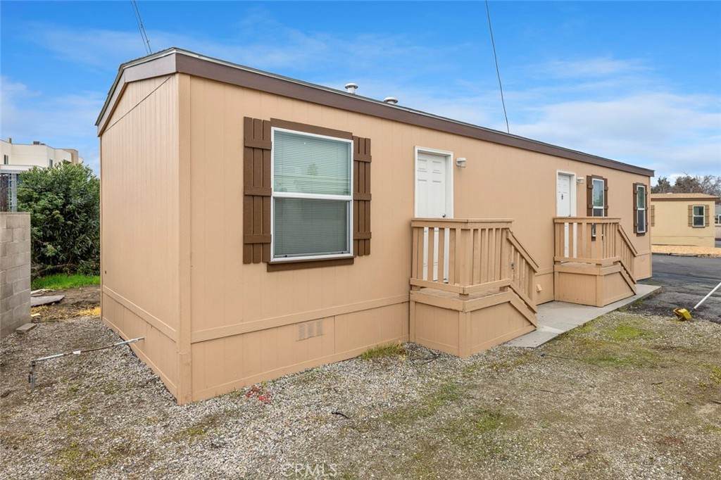 1719 Olive - Photo 1