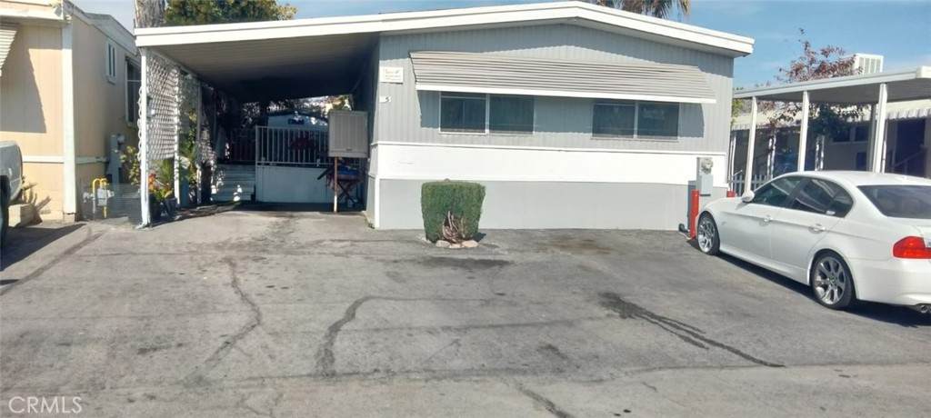 760 E 9th Street Spc - Photo 1