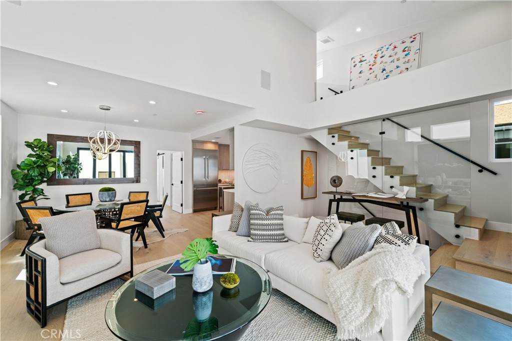 603 1/2 Iris Avenue - Photo 1