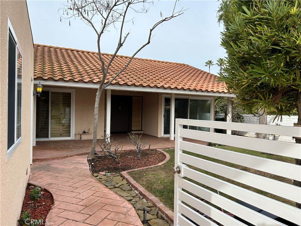 4439 Sevenoaks Court - Photo 1