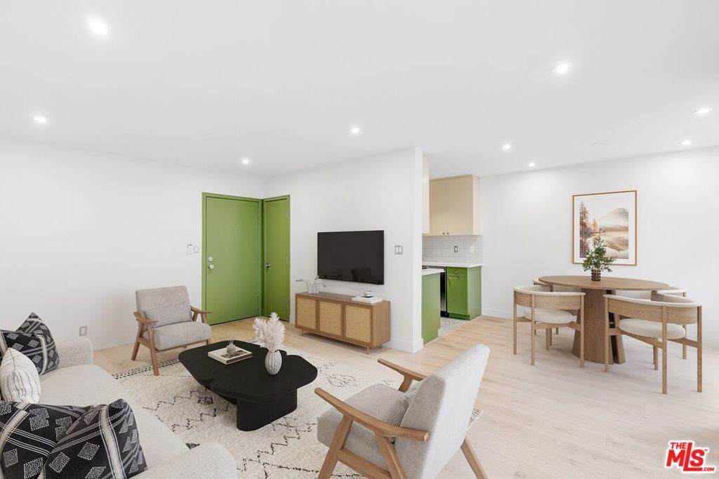 6615 Franklin Avenue - Photo 1