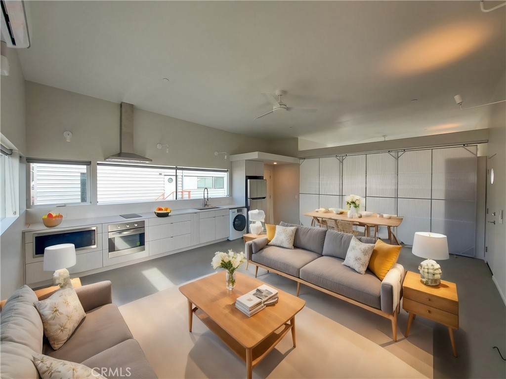 163 N Garden Street - Photo 1