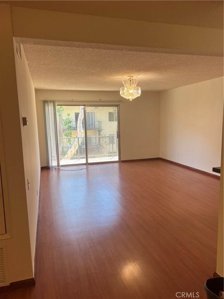 5460 White Oak Avenue - Photo 1