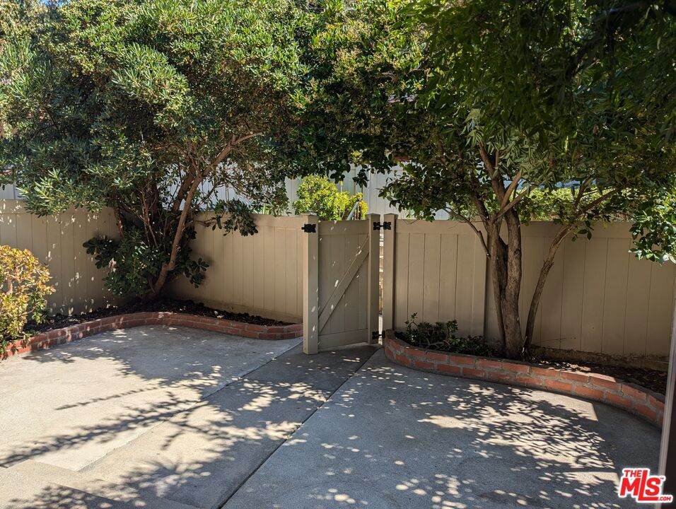 1183 Ramona Drive - Photo 1