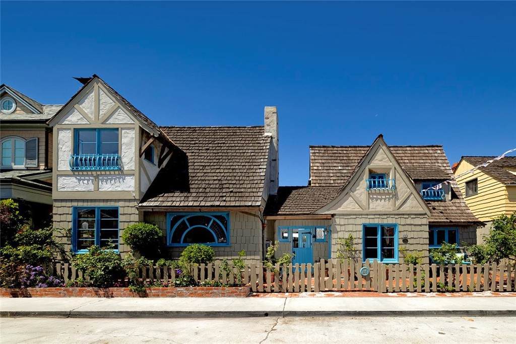 115 Apolena Avenue - Photo 1