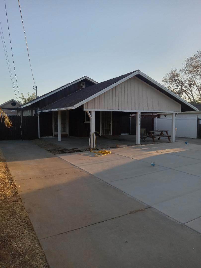 1030 Las Palmas Avenue - Photo 1