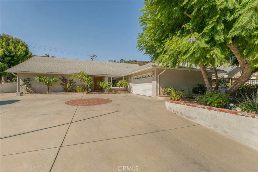 1513 Branch Avenue - Photo 1