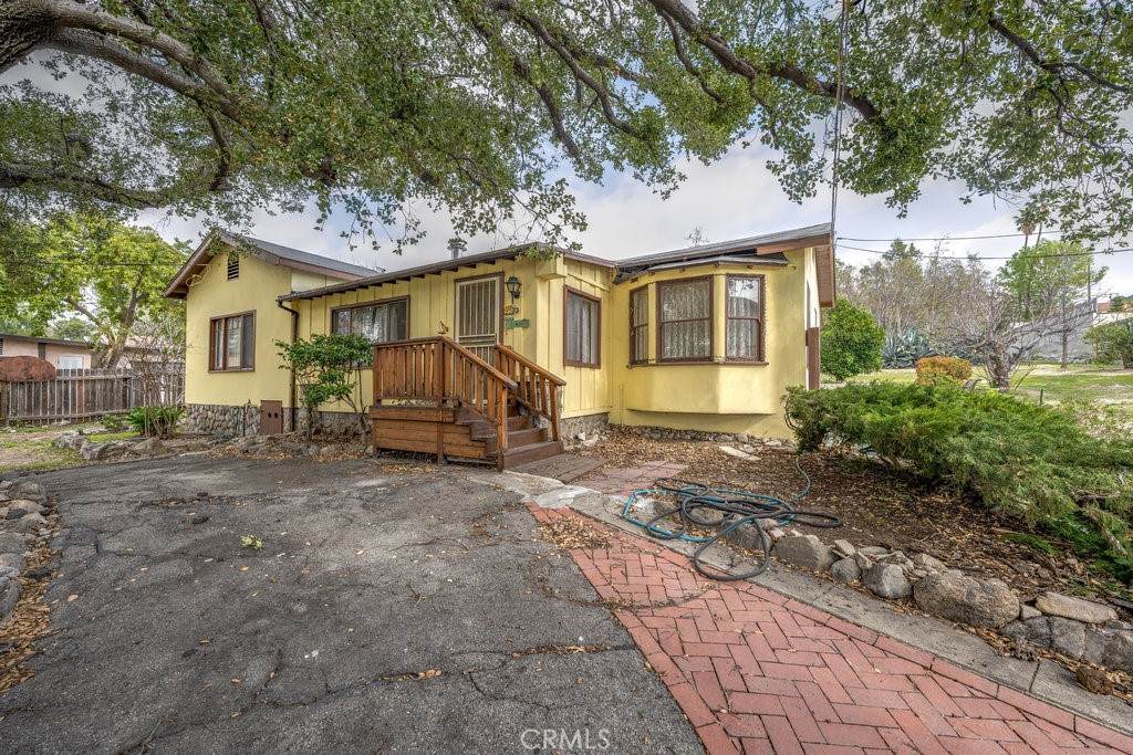 10520 Hillhaven Avenue - Photo 1