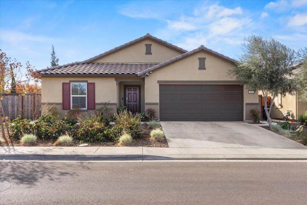 601 Headley Lane - Photo 1