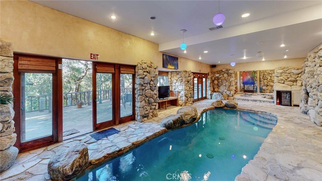 1248 Rocky Road - Photo 1