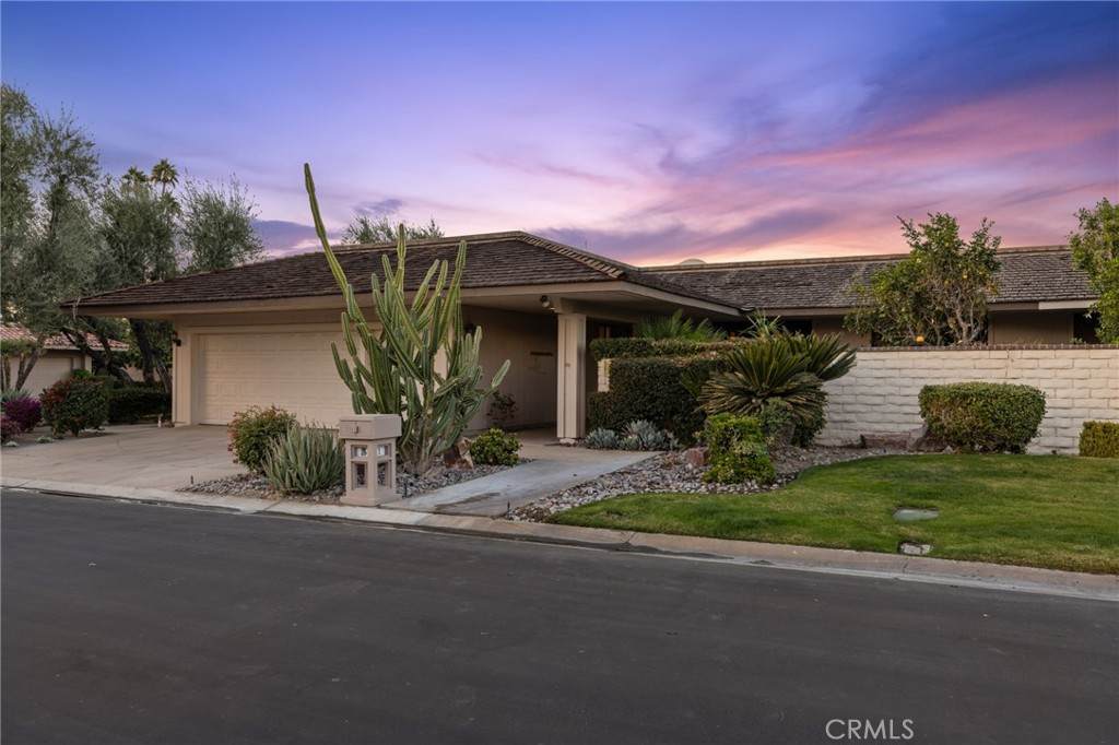 1 Radcliff Court - Photo 1