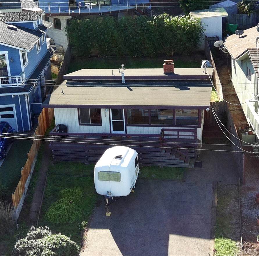 560 Olive Street - Photo 1