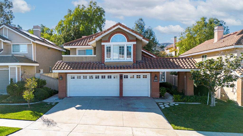 1430 Tanglewood Drive - Photo 1