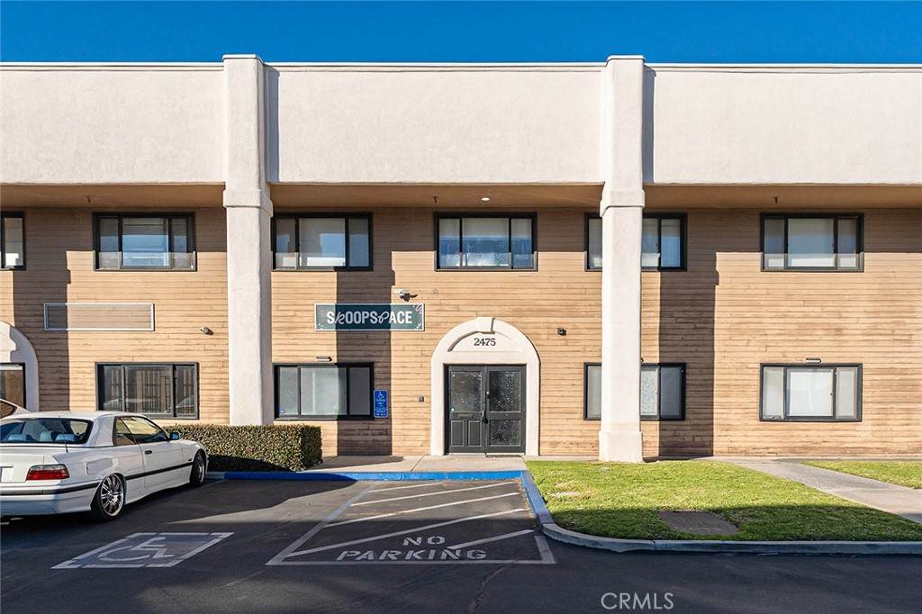 2475 E Orangethorpe Ave - Photo 1