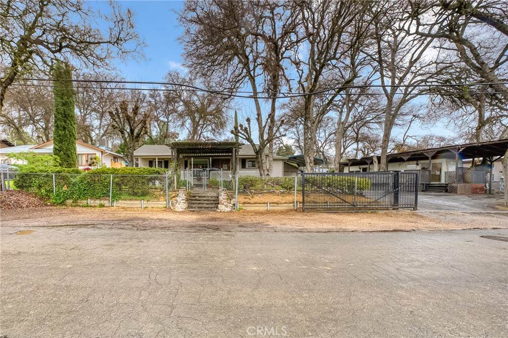 14708 Palmer Avenue - Photo 1
